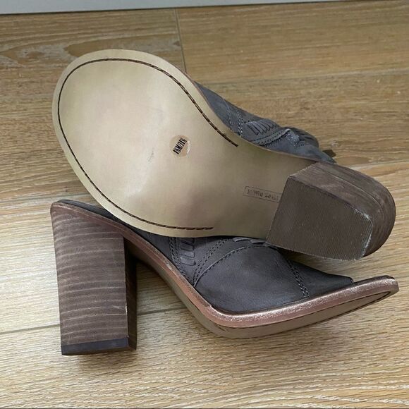 VINCE Camuto-Karinta Open Toe Bootie (8.5) - Picture 6 of 12